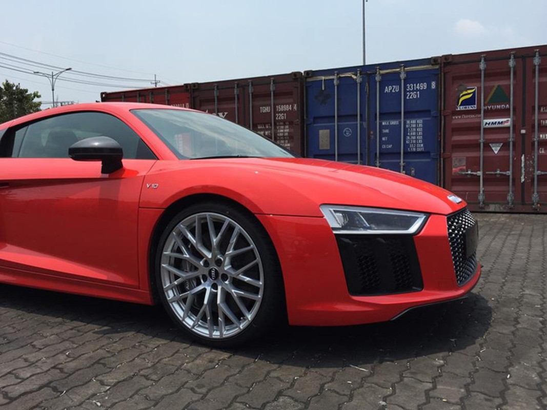 Chi tiet sieu xe Audi R8 V10 Plus 2016 dau tien tai VN-Hinh-3